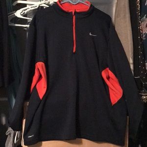 Menโs Nike 1/2 zip XXL